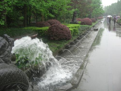 梦见水渠流水