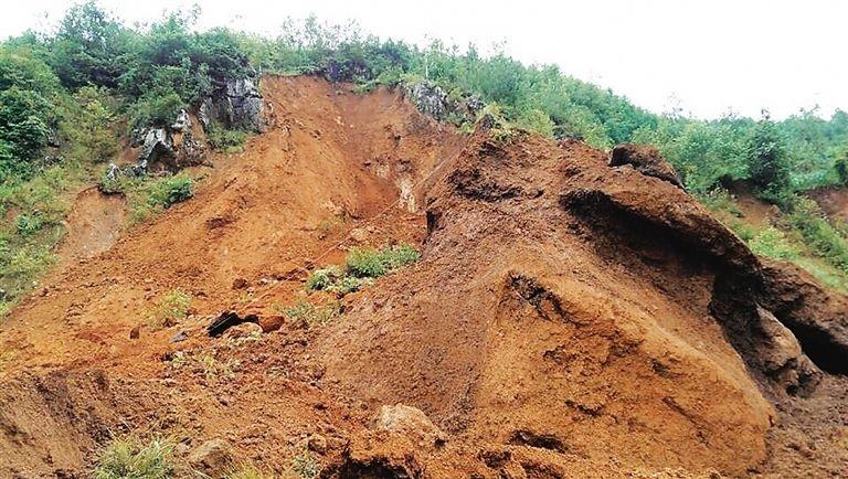 梦见泥石流山滑坡