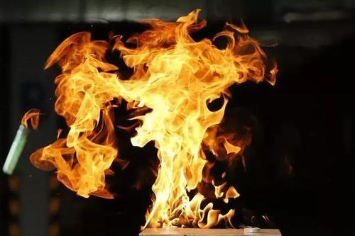 梦见打火机爆炸