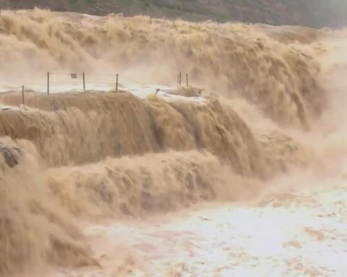 梦见黄河大水滚滚流