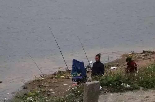 梦见水库淹死人