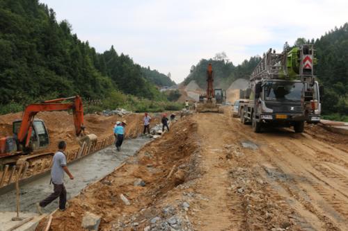 梦见道路施工