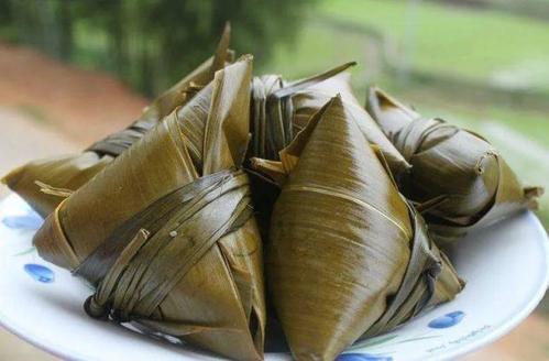 梦见煮粽子